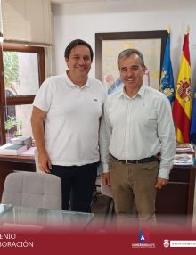 Aspe blinda su apoyo al comercio local con la firma del nuevo convenio
