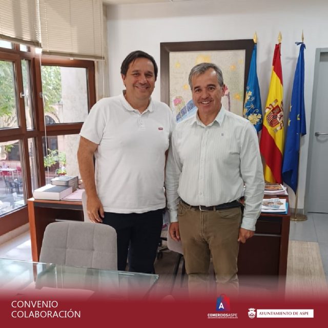 Aspe blinda su apoyo al comercio local con la firma del nuevo convenio