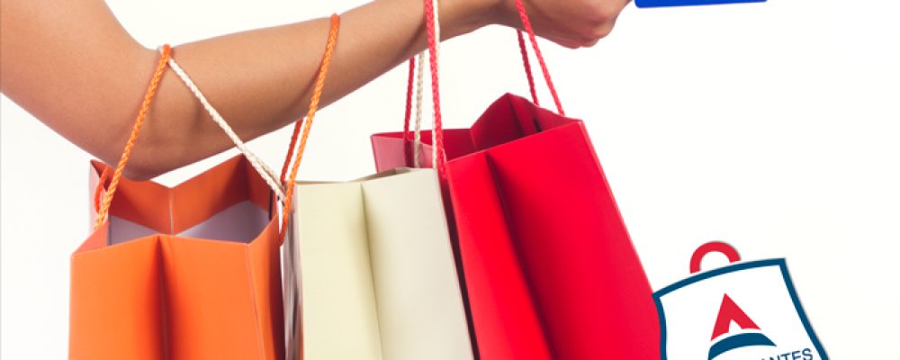 La obligación de cobrar las bolsas de plástico a los clientes.